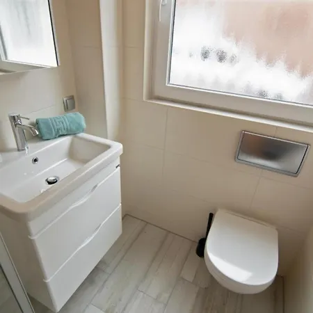 Ferienwohnung-rahn 아파트 *